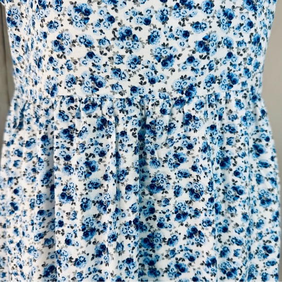 H&M Divided Blue Floral Sleeveless Dress – Size 8 - Picture 5 of 11